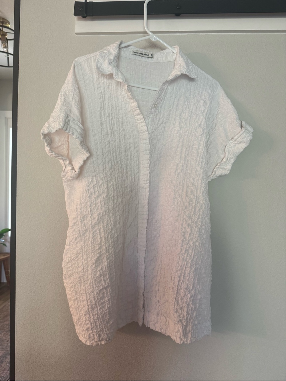 Abercrombie & Fitch White Button-Up Shirt